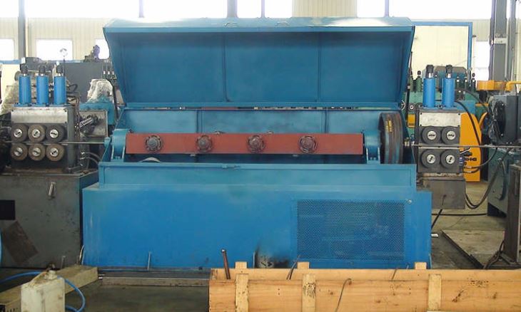 Semi Automatic Black Coil Peeling Machine